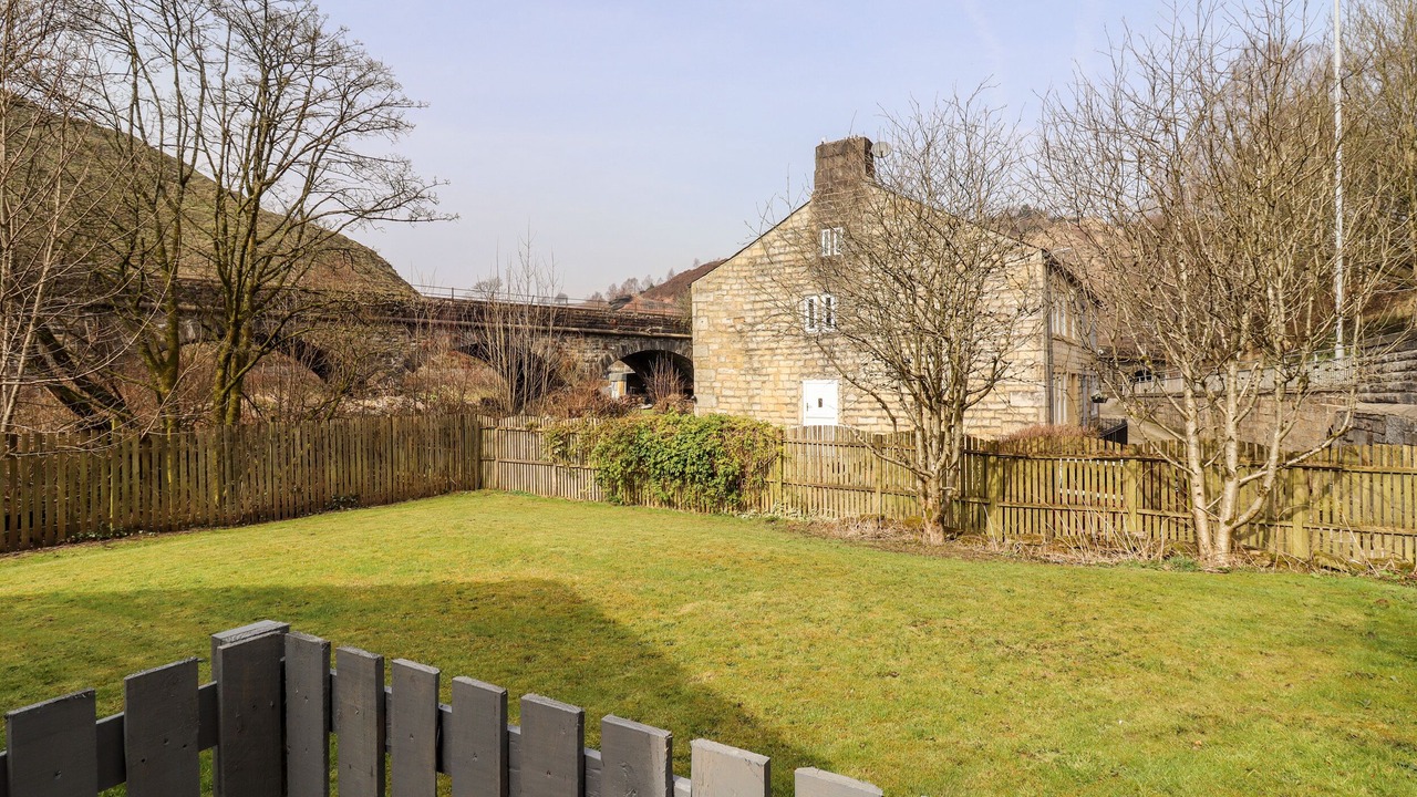 Photo of Others in Walsden