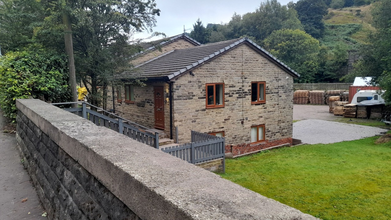 Photo of Outdoor in Walsden