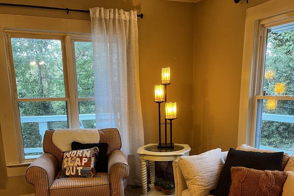 Photo of Livingroom in Mena