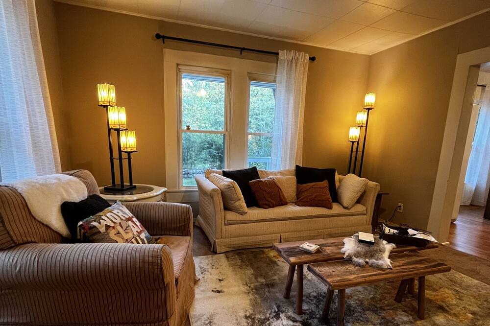Photo of Livingroom in Mena