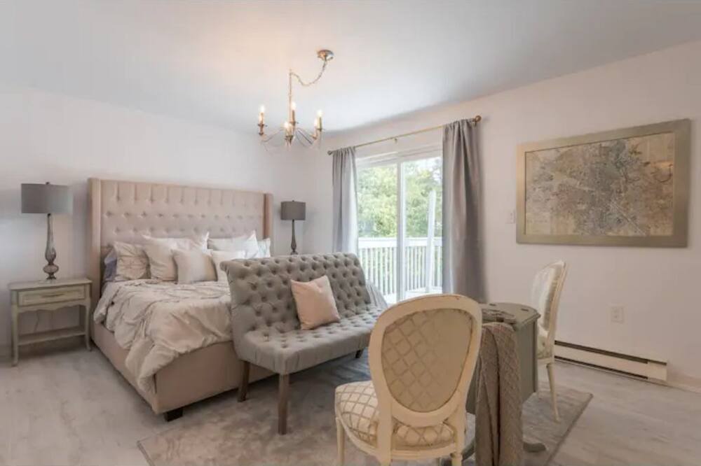 Photo of Bedroom in Greater Napanee