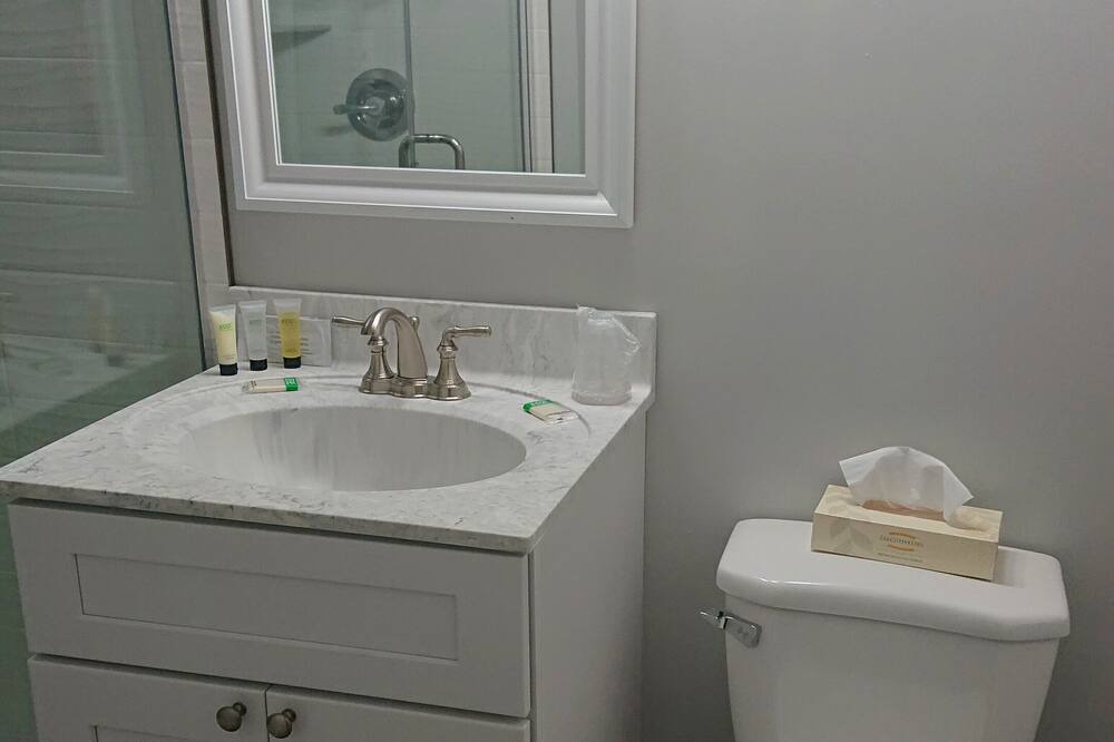 Photo of Bathroom in Cadillac