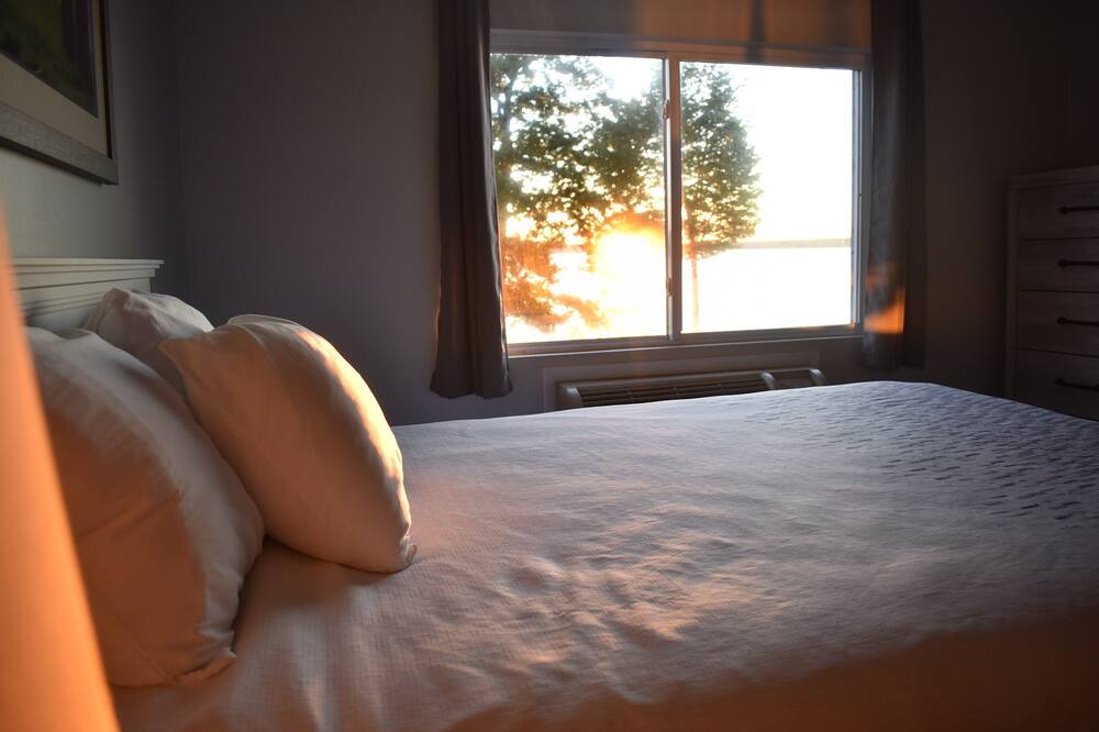 Photo of Bedroom in Cadillac