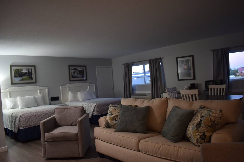 Photo of Bedroom in Cadillac