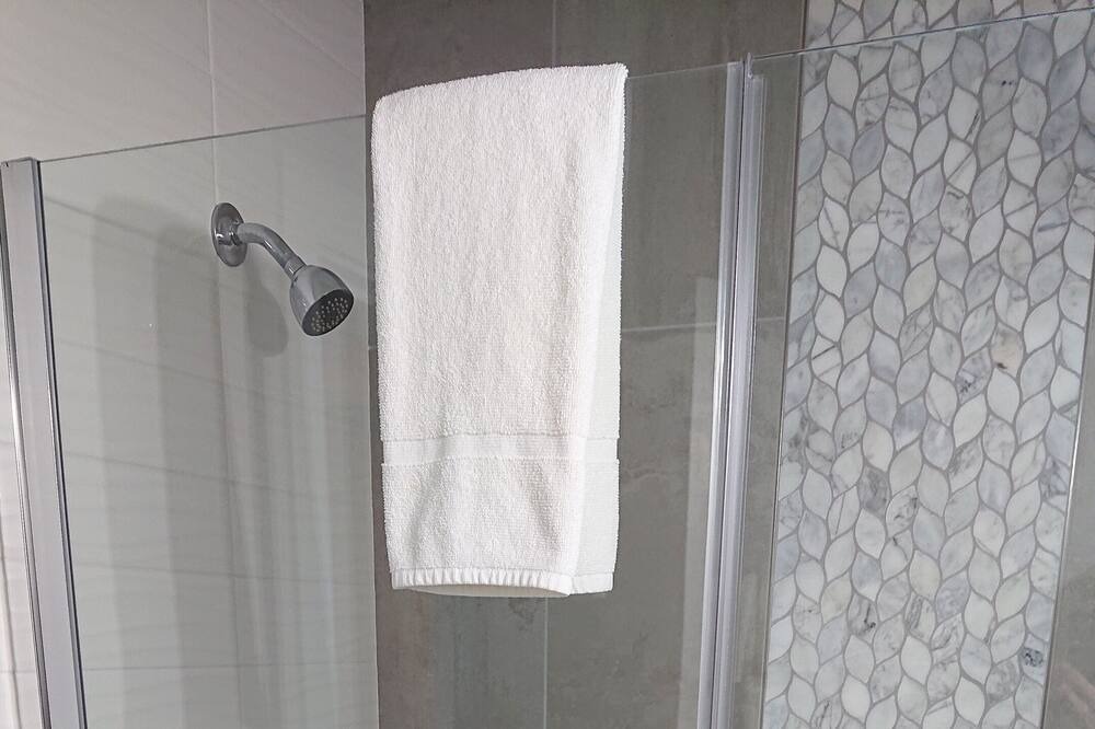 Photo of Bathroom in Cadillac