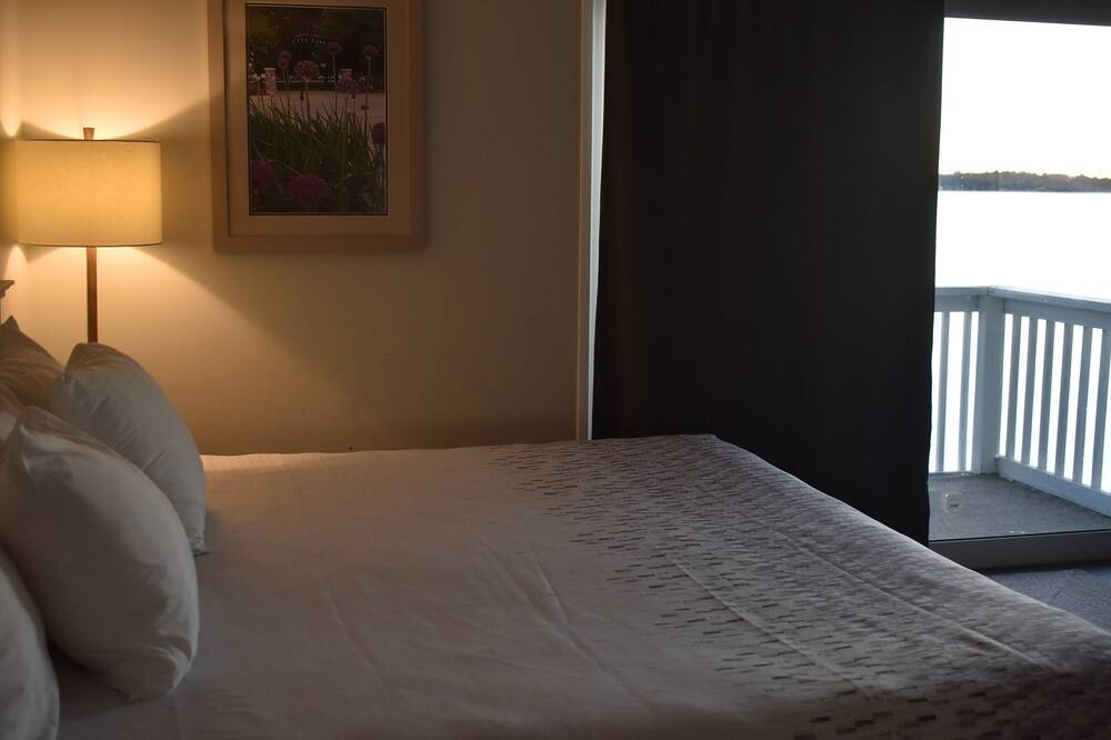 Photo of Bedroom in Cadillac