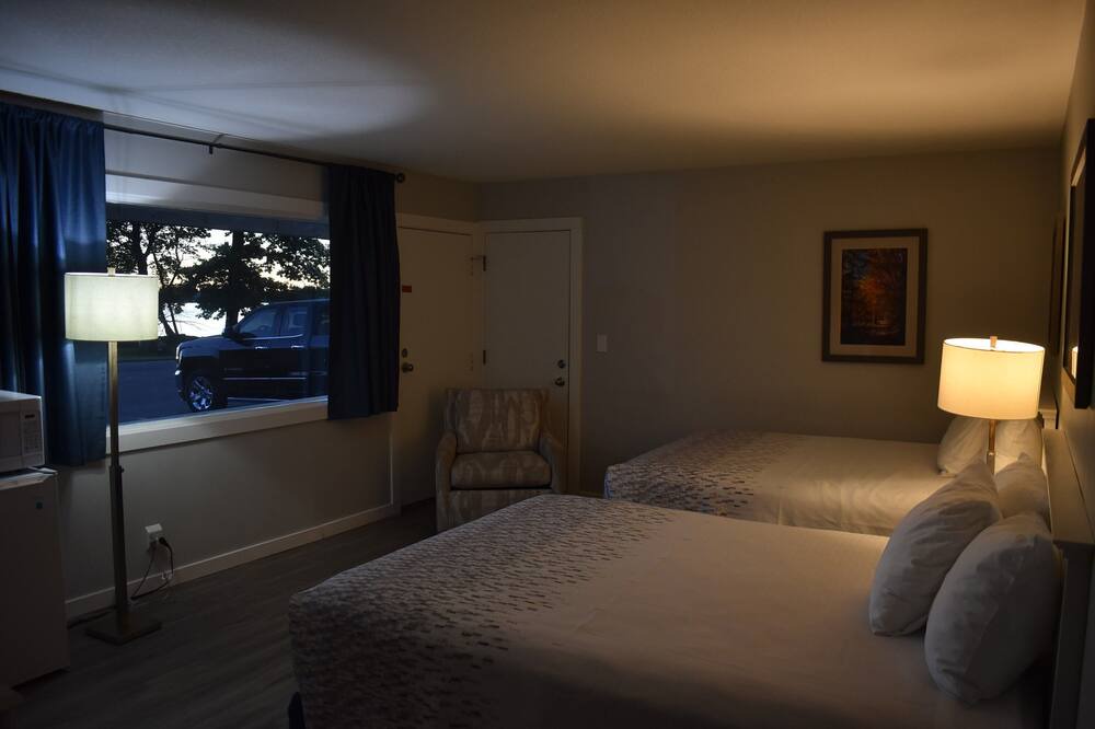 Photo of Bedroom in Cadillac