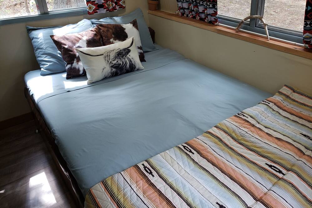 Photo of Bedroom in Bartlesville