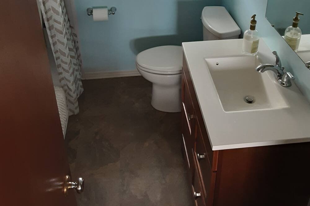 Photo of Bathroom in Port McNicoll