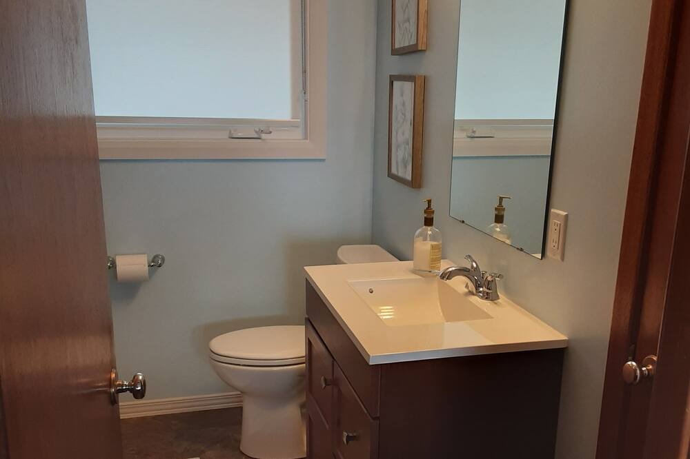 Photo of Bathroom in Port McNicoll