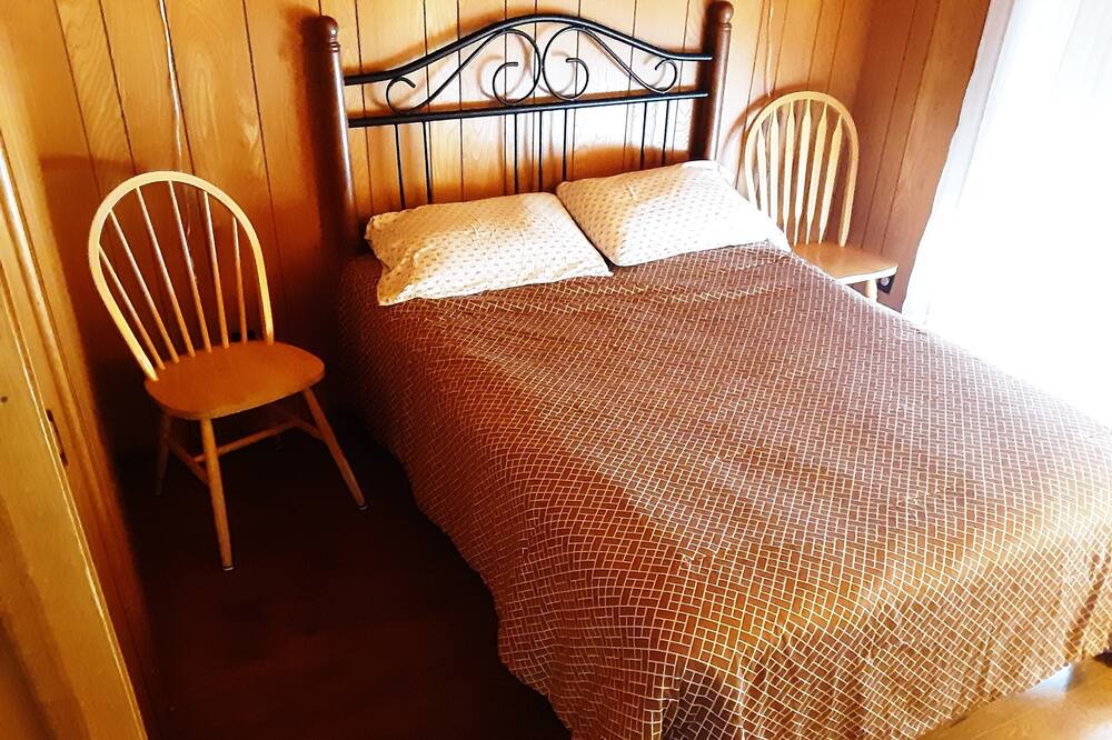 Photo of Bedroom in Port McNicoll
