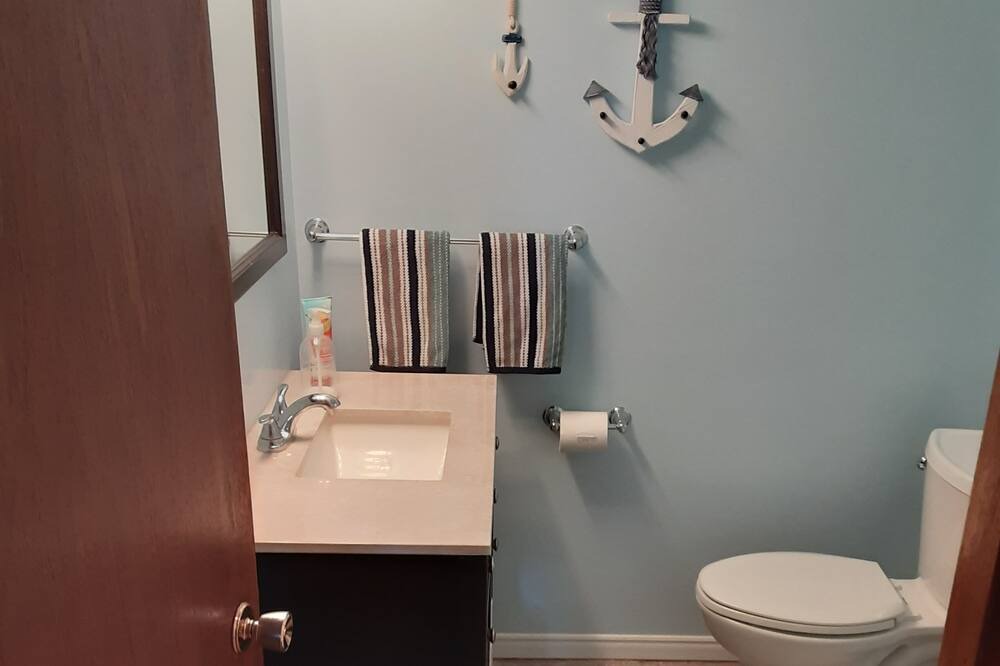 Photo of Bathroom in Port McNicoll