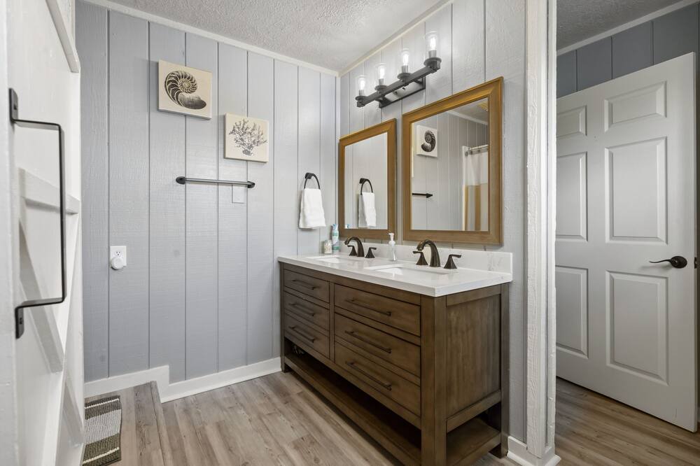 Photo of Bathroom in Barrett