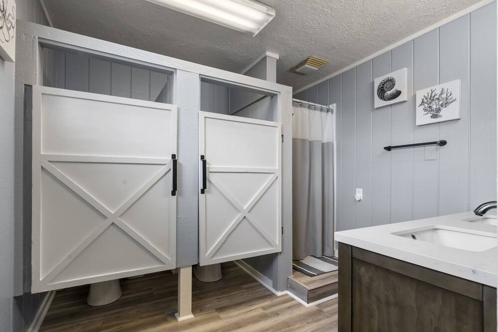 Photo of Bedroom in Barrett