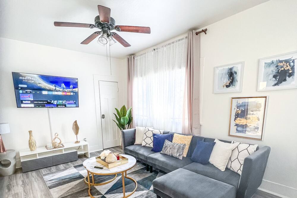 Photo of Livingroom in Willmore