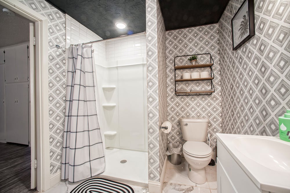 Photo of Bathroom in Clovis