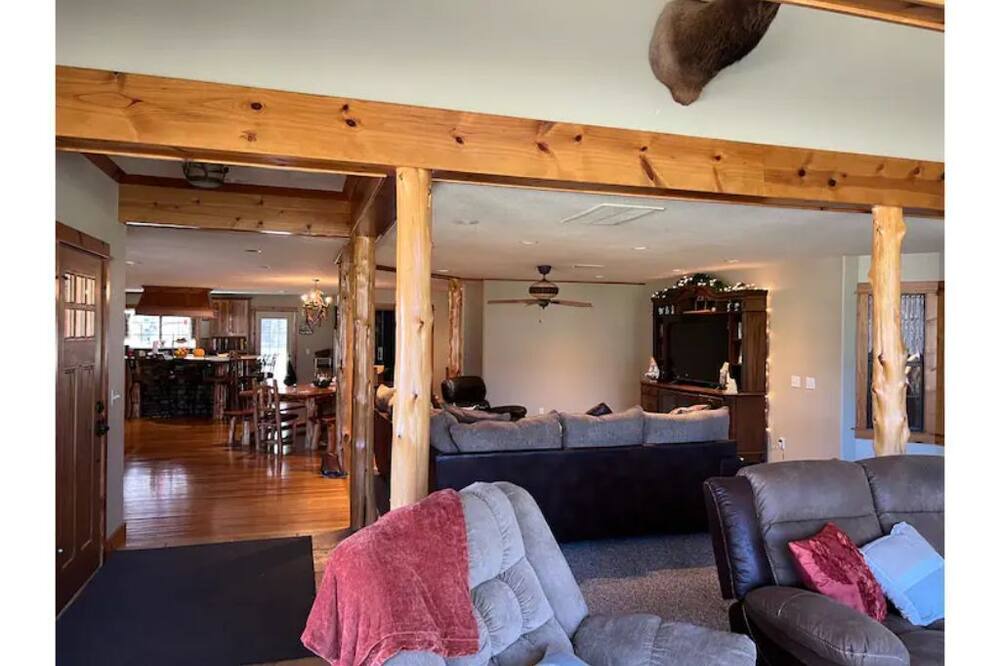 Photo of Bedroom in Elkins