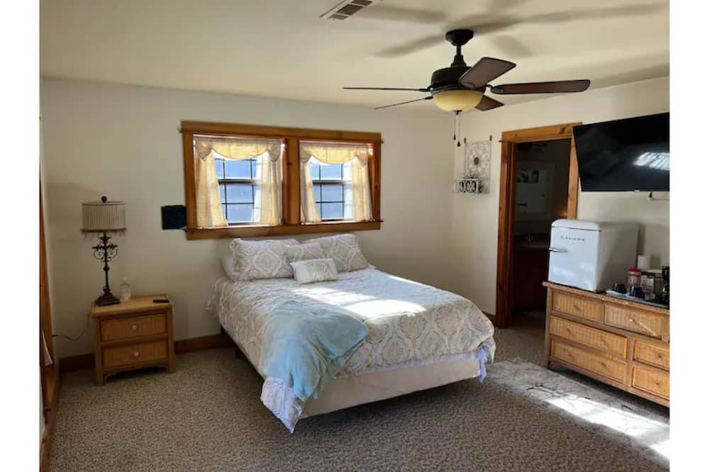 Photo of Bedroom in Elkins