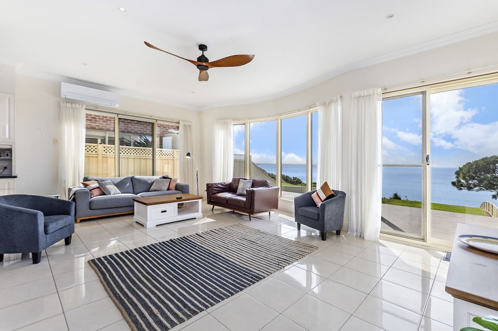 Photo of Livingroom in Portland North