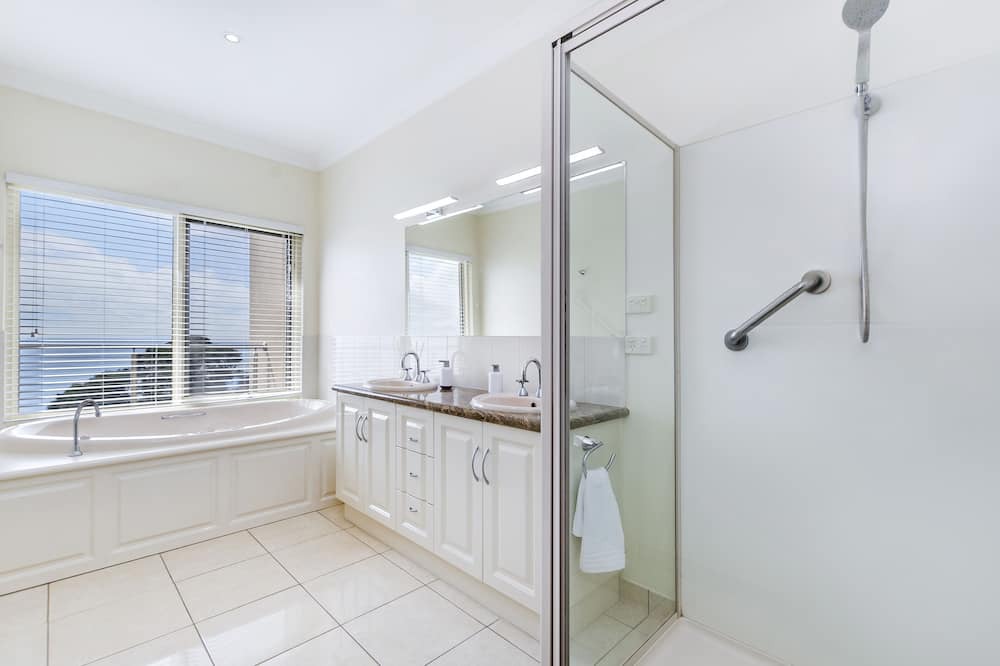 Photo of Bathroom in Portland North