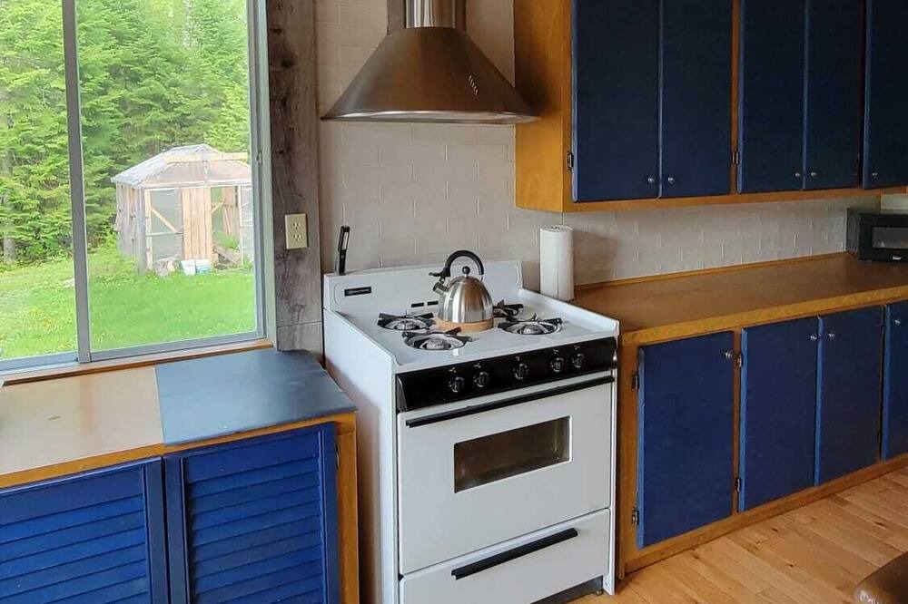 Photo of Kitchen in Ferme-Neuve