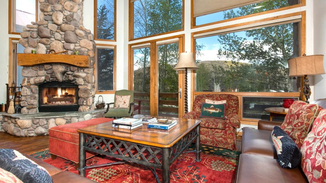 Photo of Livingroom in Deer Valley