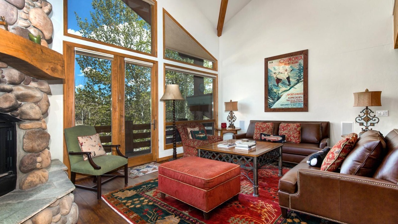 Photo of Livingroom in Deer Valley