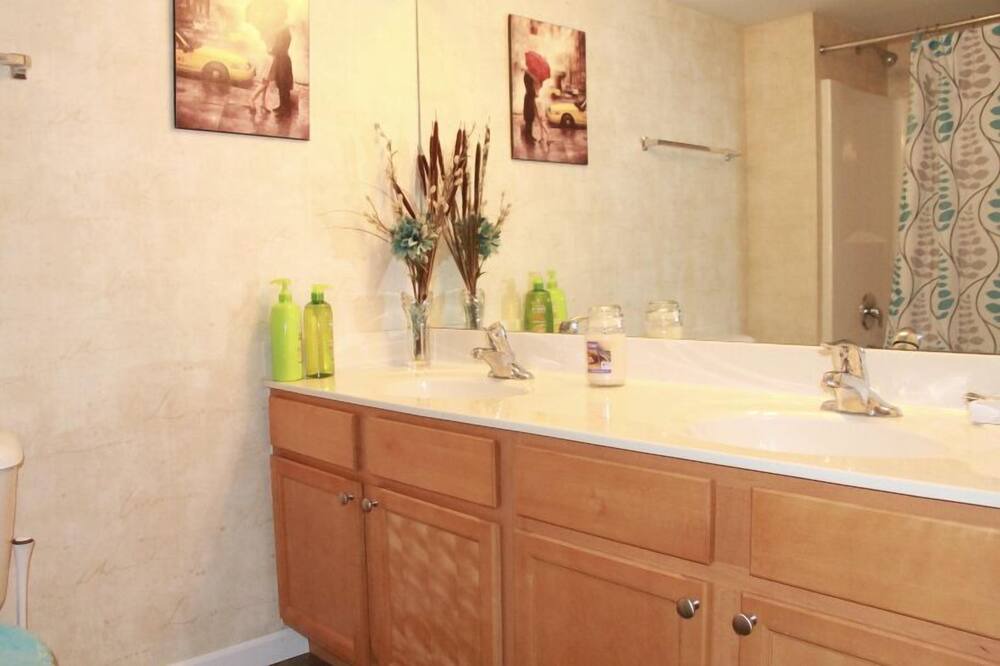 Photo of Bathroom in O'Fallon