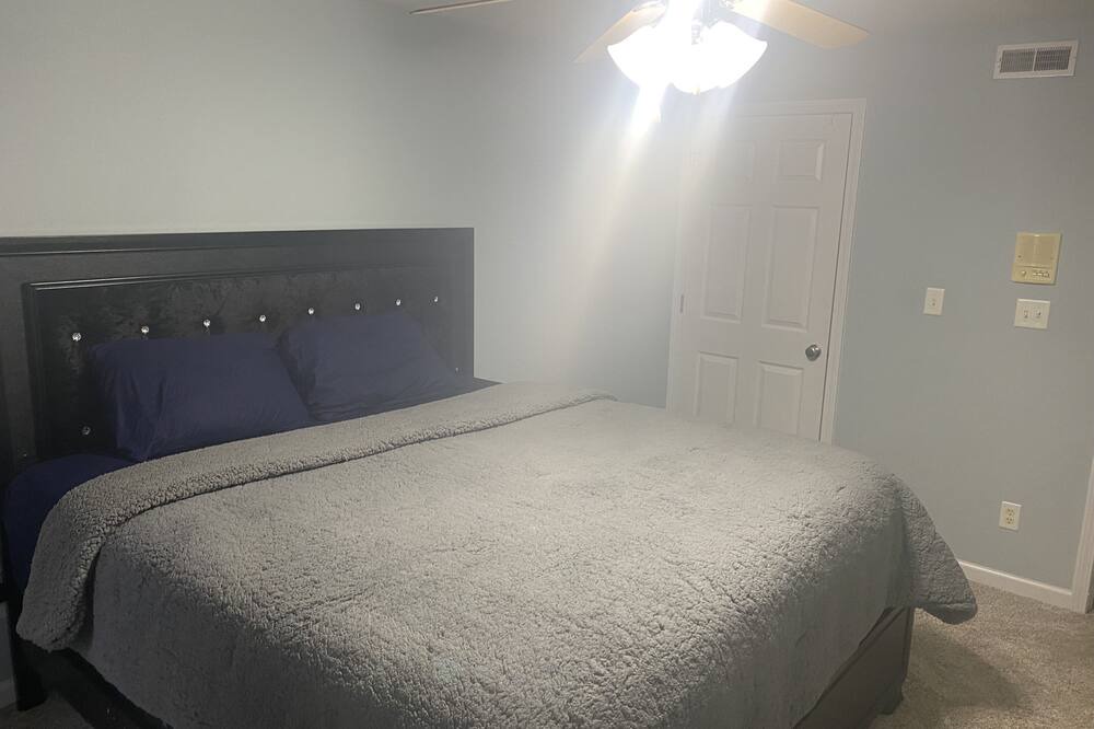 Photo of Bedroom in O'Fallon