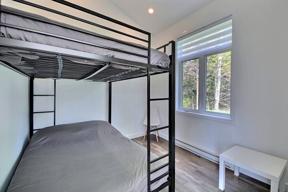Photo of Bedroom in Alma