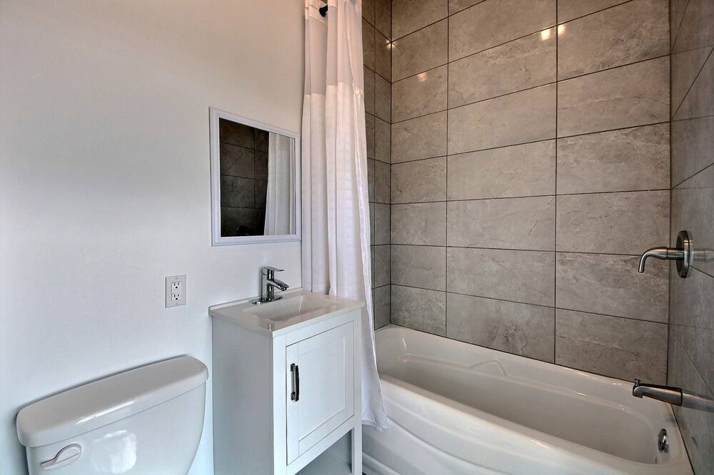 Photo of Bathroom in Alma