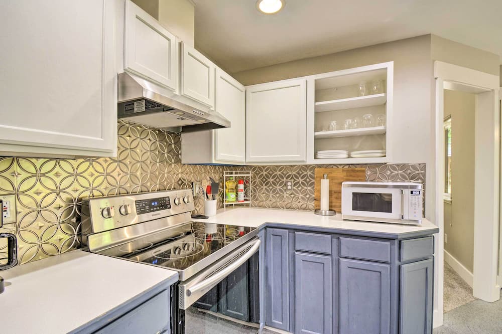 Photo of Kitchen in Suquamish