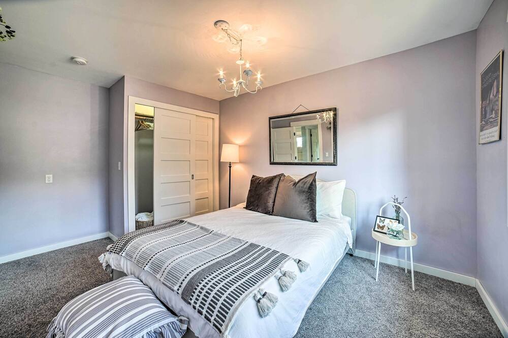 Photo of Bedroom in Mukilteo