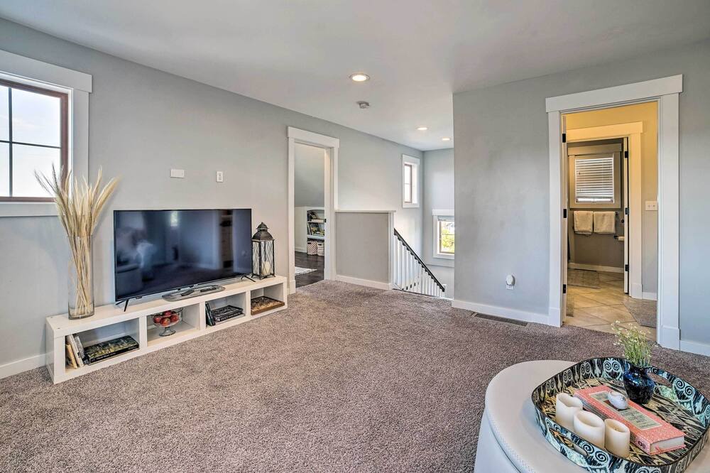 Photo of Bedroom in Mukilteo