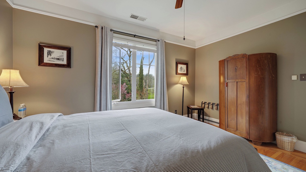 Photo of Bedroom in Calistoga