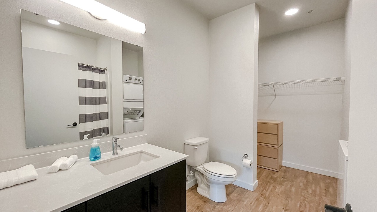 Photo of Others in Bowling Green