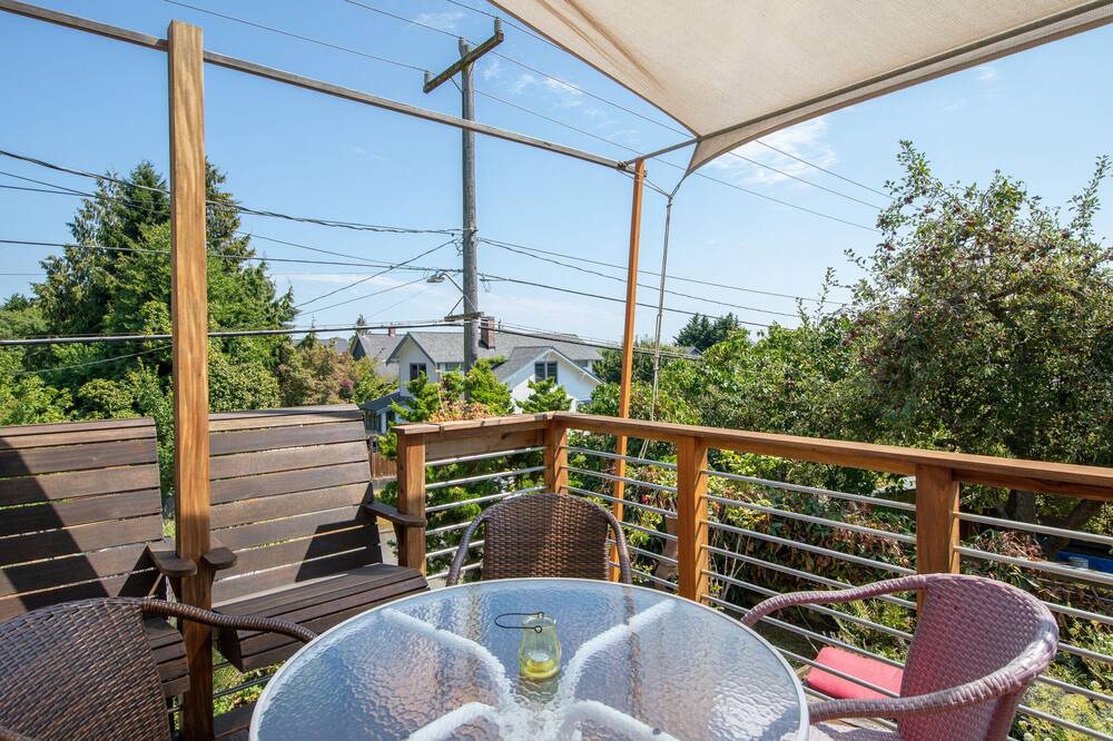 Photo of Others in Sunset Hill