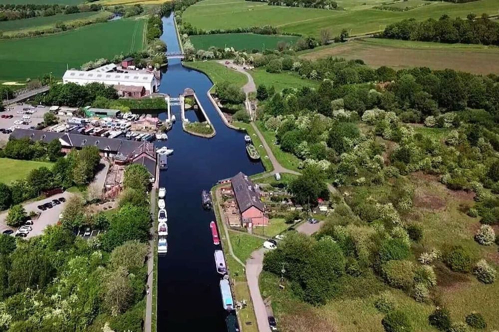 Photo of Others in Stanley