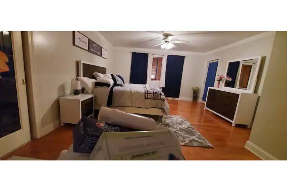 Photo of Livingroom in Coatesville