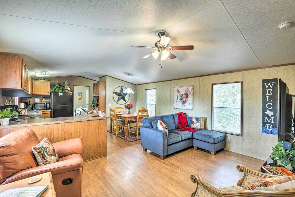 Photo of Livingroom in Paige