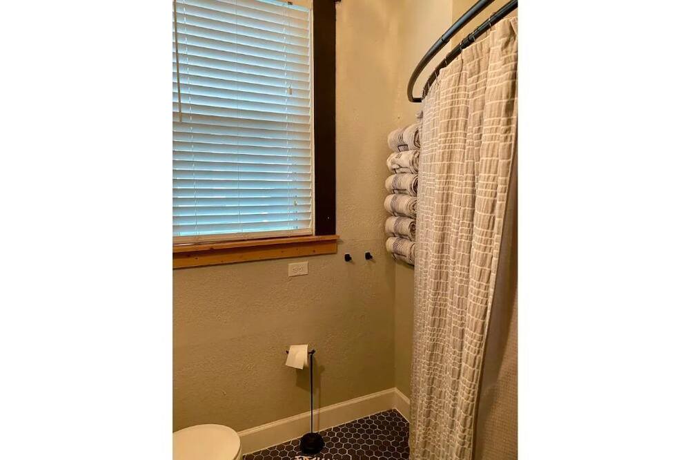 Photo of Bathroom in Denver Heights