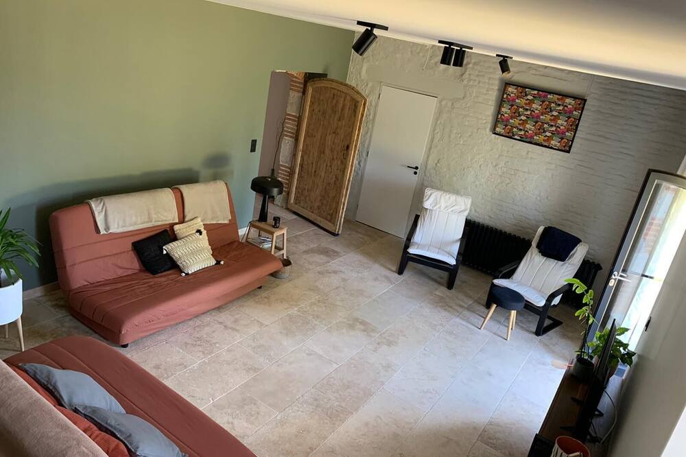 Photo of Livingroom in Castelmayran