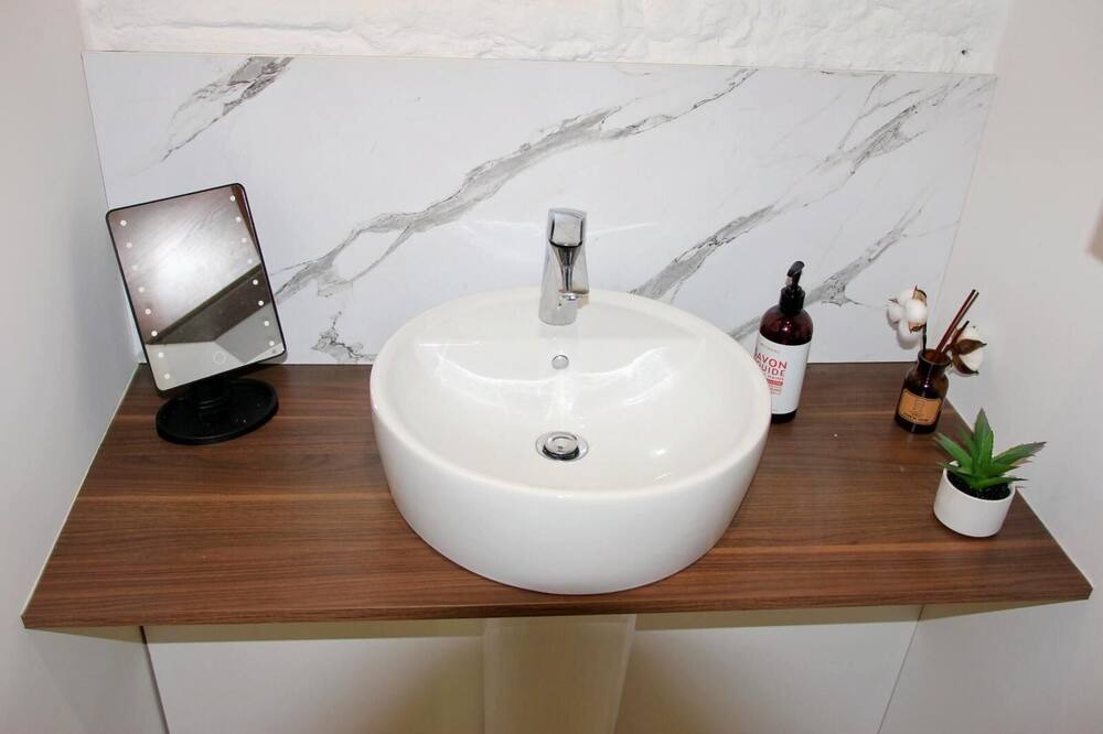 Photo of Bathroom in Castelmayran