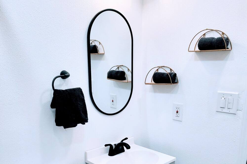 Photo of Bathroom in Cedarpines Park