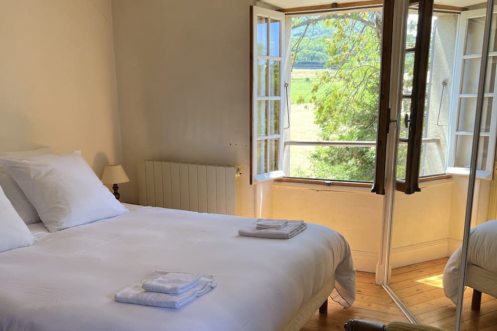 Photo of Bedroom in La Baume-Cornillane