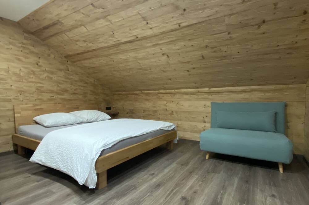 Photo of Others in Rochesson