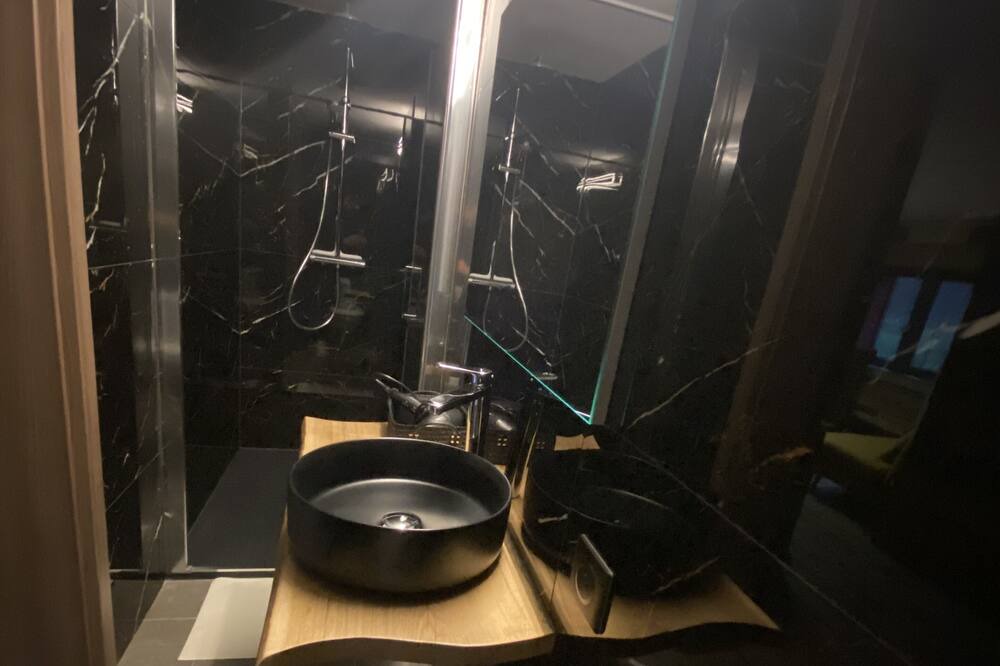 Photo of Others in Rochesson