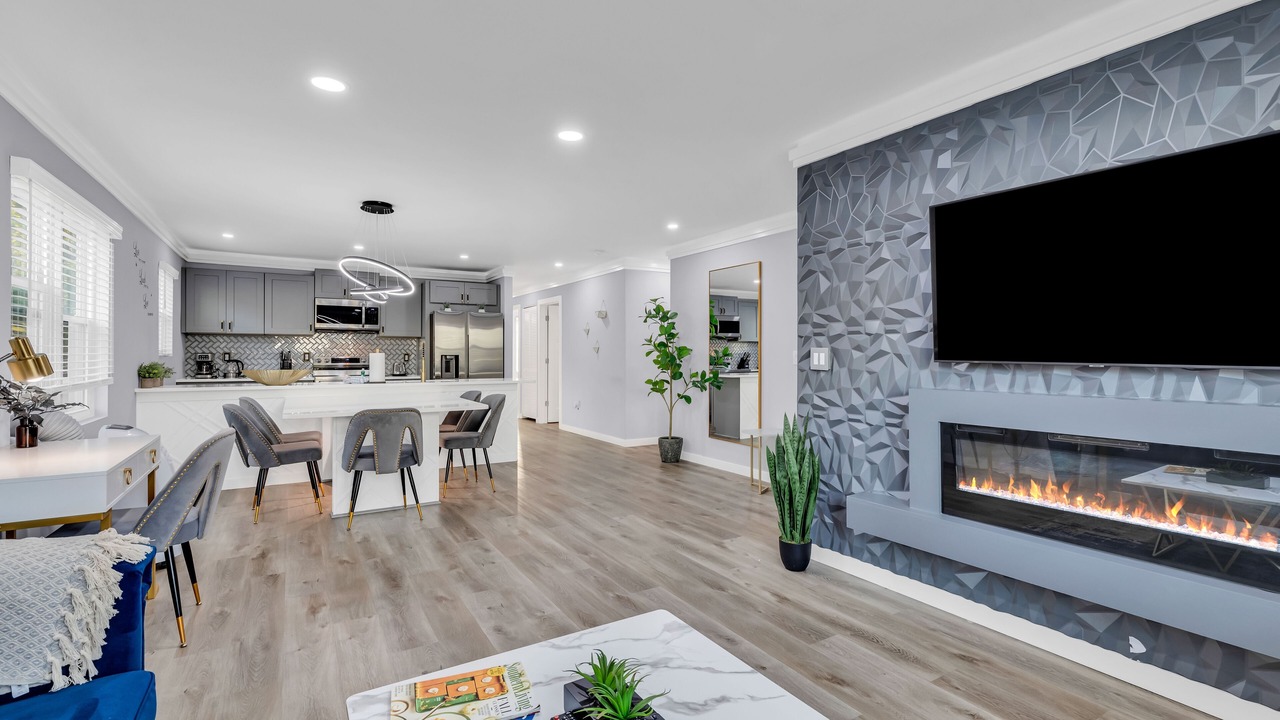 Photo of Bedroom in Villa Heights