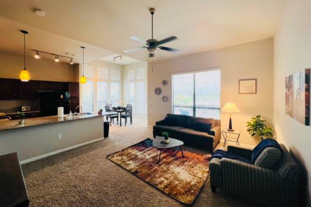 Photo of Livingroom in Pearland