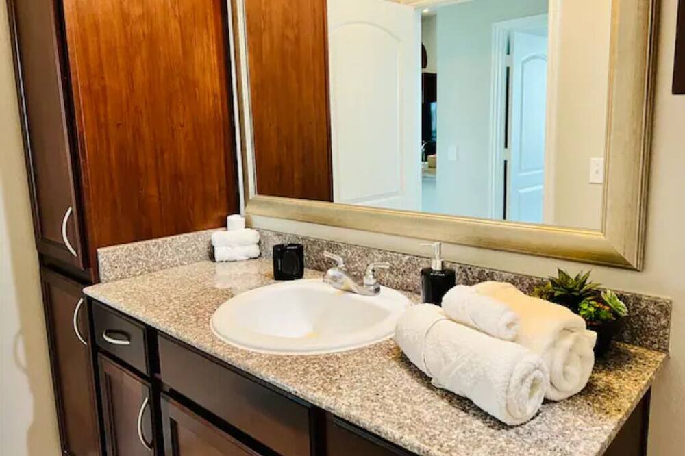 Photo of Bathroom in Pearland